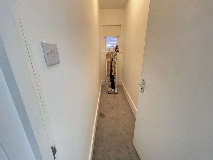 Images for Finchley Road, London EAID:1234 BID:1234