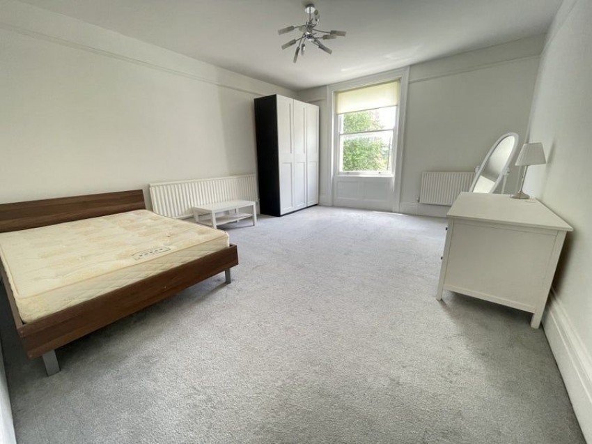 Images for Finchley Road, London EAID:1234 BID:1234