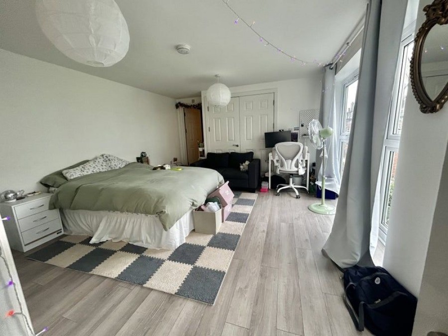 Images for Flat ,  Camden Road, London EAID:1234 BID:1234